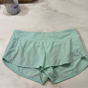 Lululemon shorts size 10